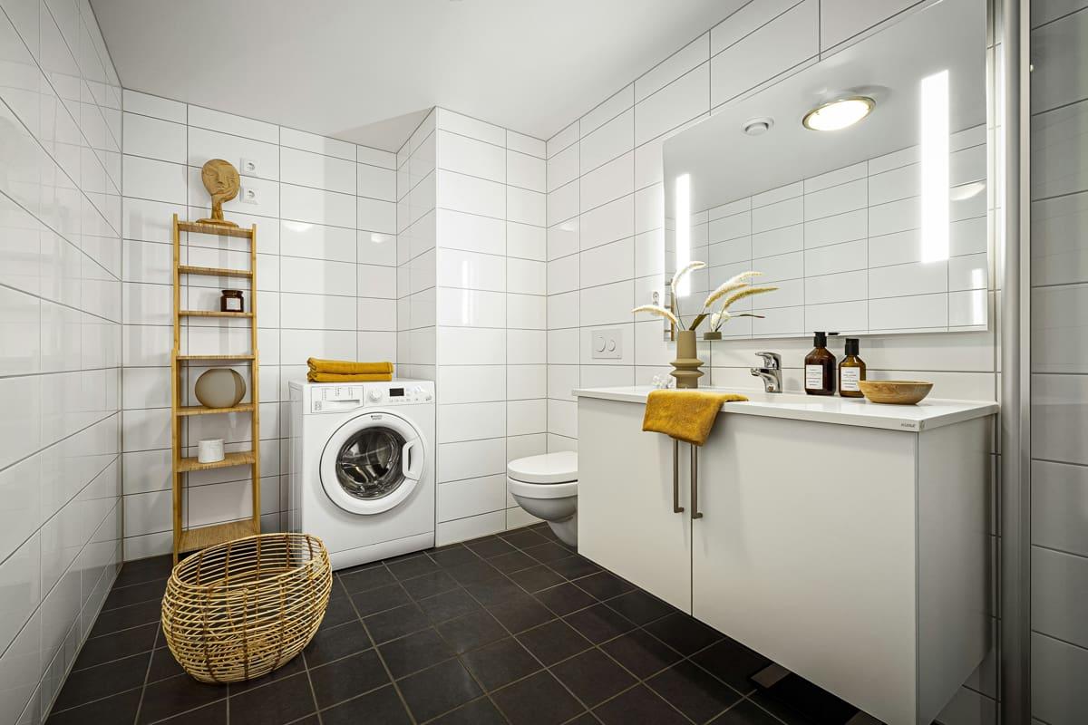 Types of Washing Machines: Features, Pros, and Cons